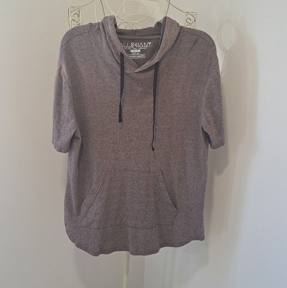 Men's Allegiant By New York And Company Hooded Tshirt, Size Medium.